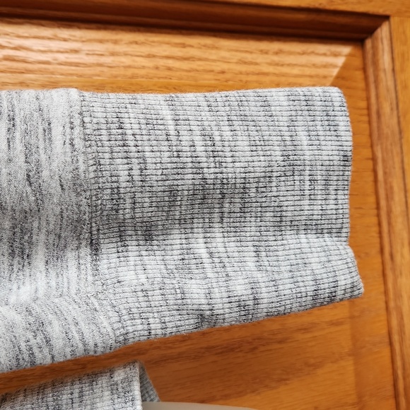 Athleta Sweatshirt - Picture 3 of 15